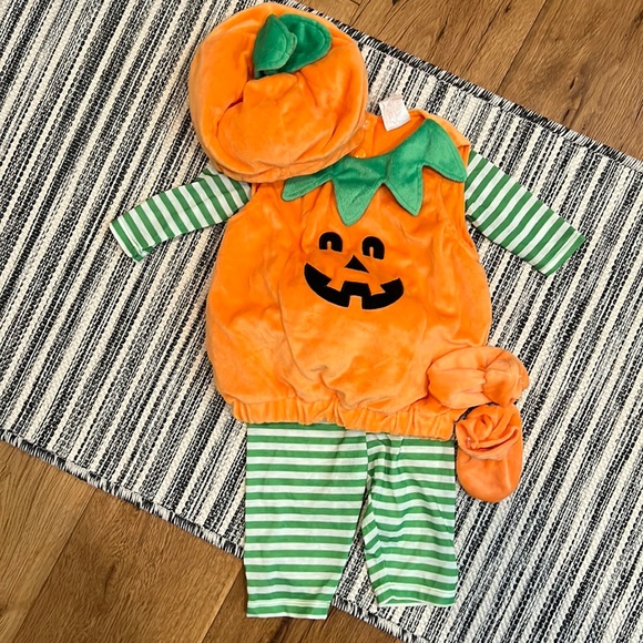Infant Pumpkin Costume - Picture 1 of 4